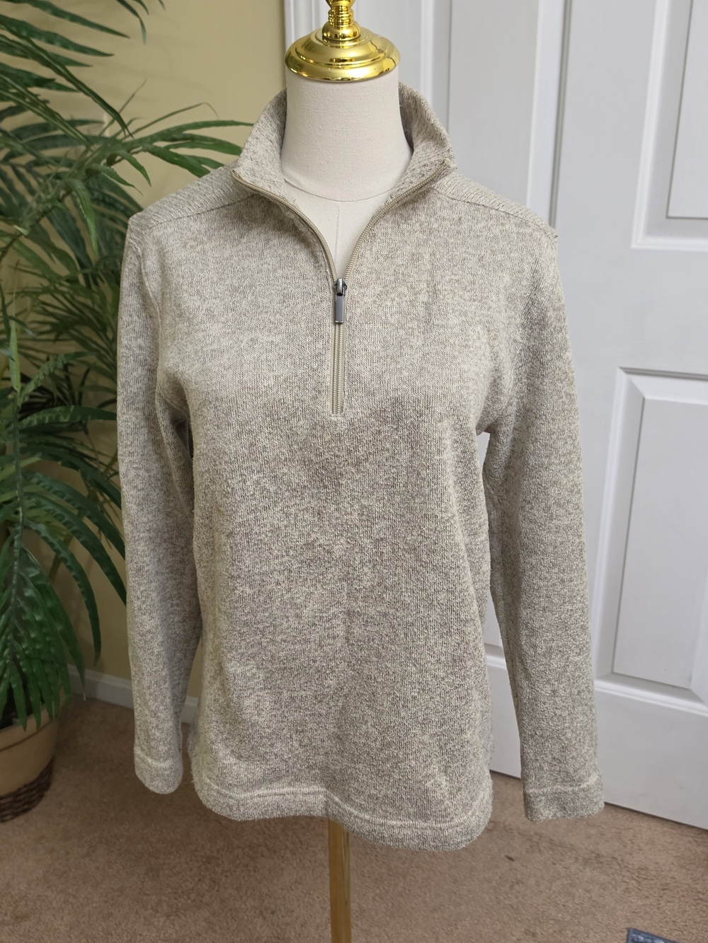 Telluride Clothing Company Beige Quarter-Zip Sweater Size Medium